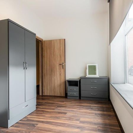 Characterful 2 Bed Apartment With Parking In Hull 킹스턴어폰헐 외부 사진