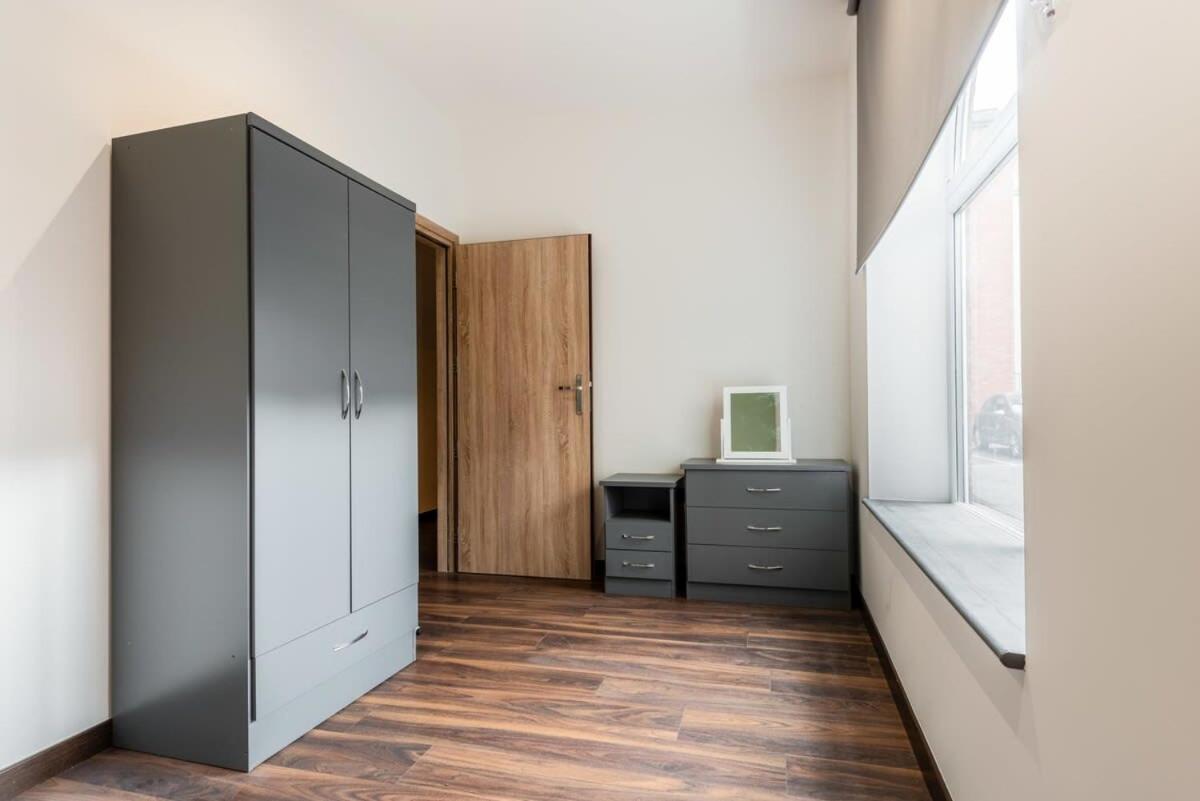 Characterful 2 Bed Apartment With Parking In Hull 킹스턴어폰헐 외부 사진