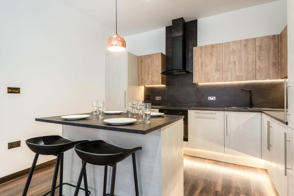 Characterful 2 Bed Apartment With Parking In Hull 킹스턴어폰헐 외부 사진